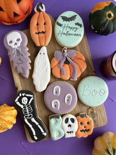 Pastellige Geister & Kürbisse: Cookies zu Halloween
