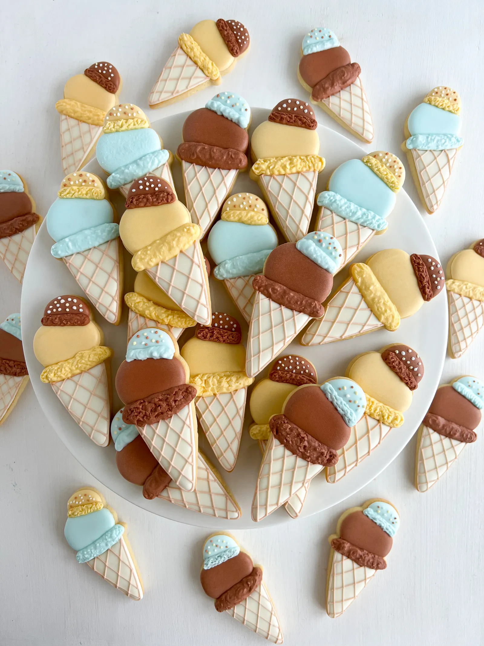 Cookies-Set: Glace-Hörnchen zum Kindergeburtstag
